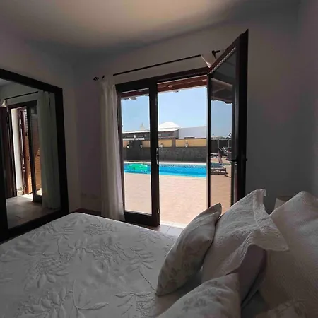 Muy Tranquila Con Piscina Privada Playa Blanca