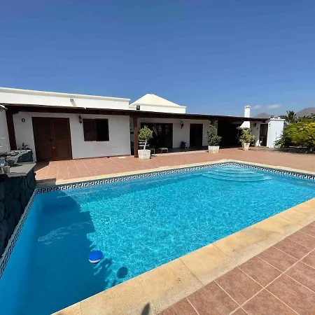 Вилла Muy Tranquila Con Piscina Privada *