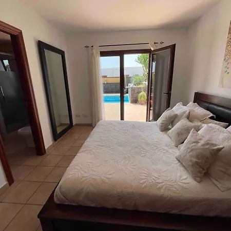 Muy Tranquila Con Piscina Privada Вилла *