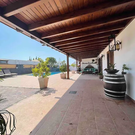Muy Tranquila Con Piscina Privada