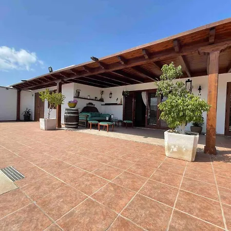 Muy Tranquila Con Piscina Privada Вилла *