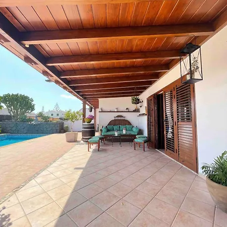 Muy Tranquila Con Piscina Privada Вилла