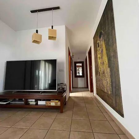 Muy Tranquila Con Piscina Privada